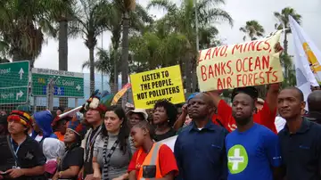 Miles de personas piden en Durbán (Sudáfrica) justicia climática