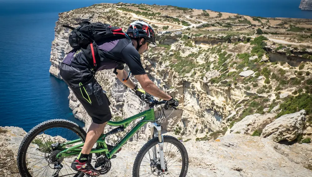 Rutas en bicicleta. Malta Rutas en bicicleta. Malta