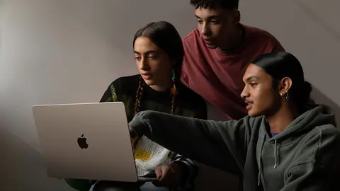 MacBook Pro MacBook Pro