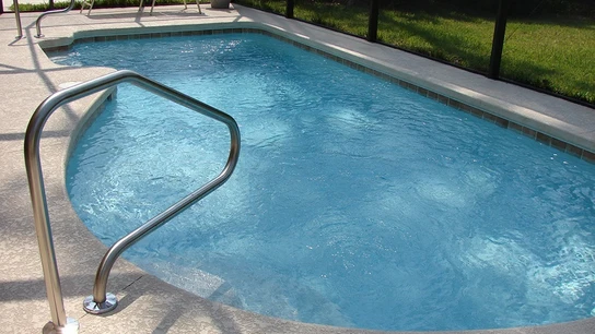 Imagen de archivo de una piscina particular Imagen de archivo de una piscina particular