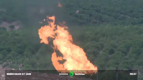 Una llama tras la explosión de gas