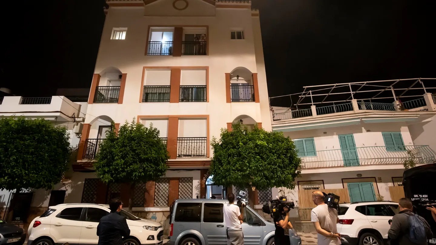 Vista exterior del edificio donde ha sido hallado este martes el cuerpo sin vida de Sibora Gagani Vista exterior del edificio donde ha sido hallado este martes el cuerpo sin vida de Sibora Gagani
