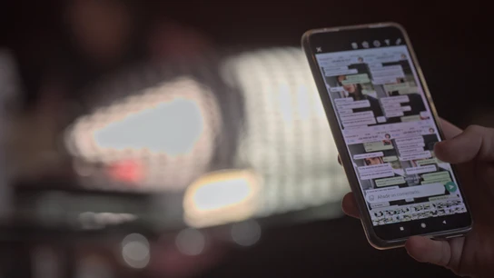 Los mensajes de WhatsApp entre Patrick y sus amigos son un testimonio inédito de 'No se lo digas a nadie'. Los mensajes de WhatsApp entre Patrick y sus amigos son un testimonio inédito de 'No se lo digas a nadie'.