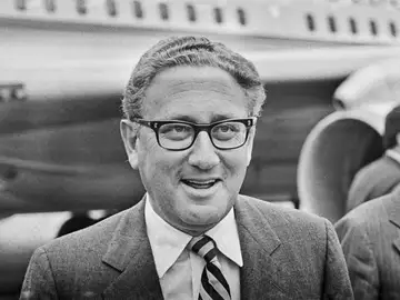 Kissinger en Heathrow 