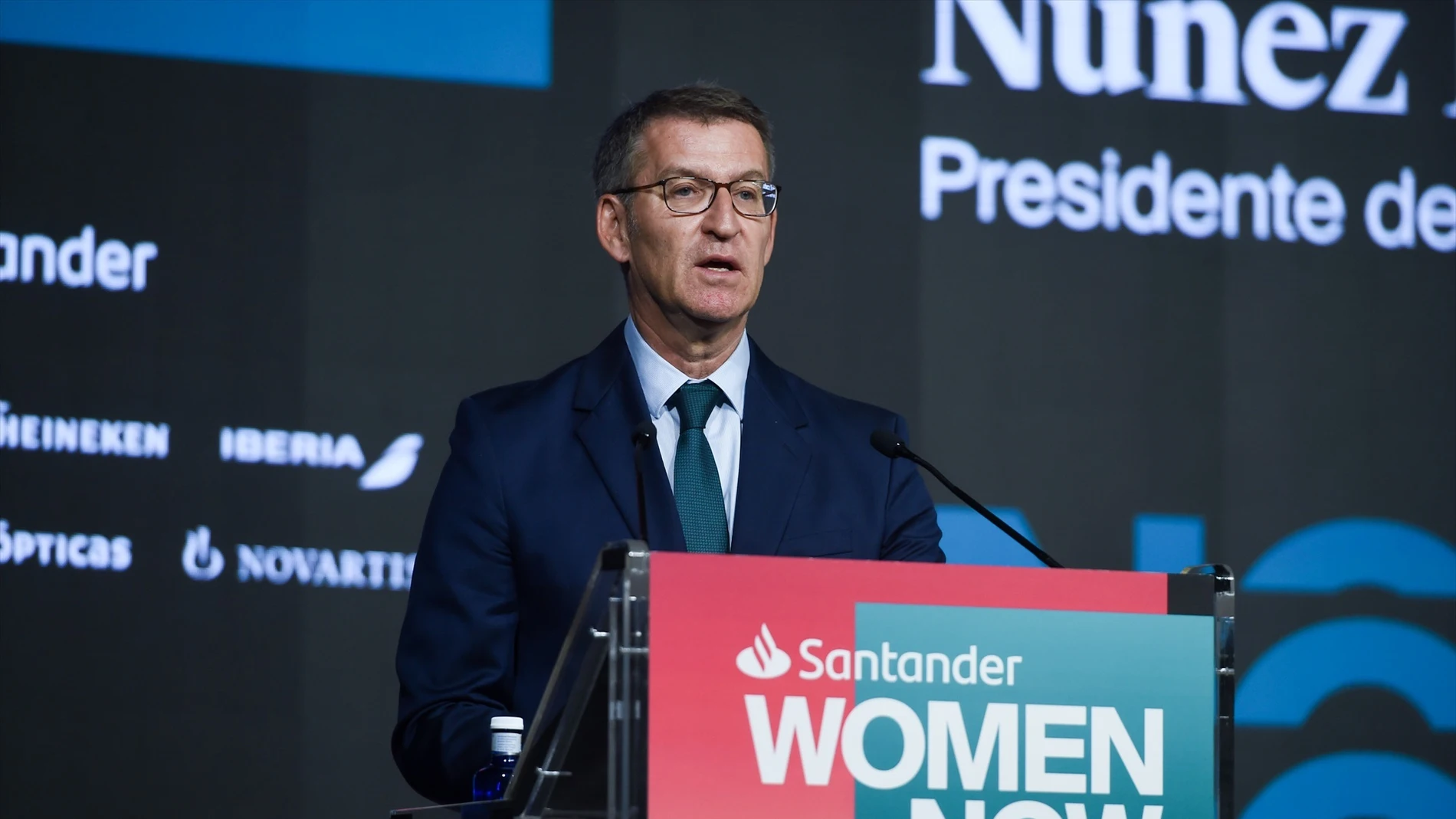 El líder del PP, Alberto Núñez Feijóo, interviene durante la segunda jornada de la quinta edición de Santander WomenNOW 