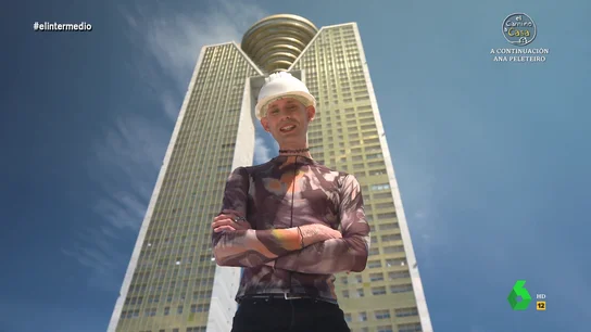 De los gemelos de Camps a una horterada pormishuevista de 200 metros: el tour de Erik Harley por Benidorm De los gemelos de Camps a una horterada pormishuevista de 200 metros: el tour de Erik Harley por Benidorm