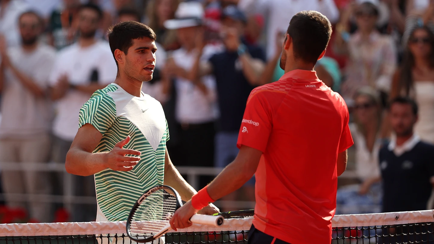 Alcaraz también es humano: "Tuve calambres por los nervios y la tensión de jugar con Djokovic..." Alcaraz también es humano: "Tuve calambres por los nervios y la tensión de jugar con Djokovic..."