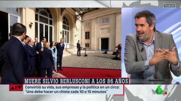 Carlos Cue, sobre Silvio Berlusconi: "Ha sido el mayor destructor de políticos de la izquierda italiana, ha hecho barbaridades"