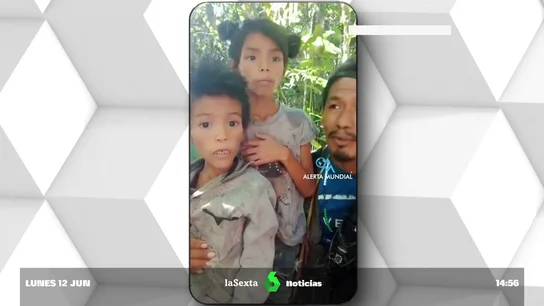El emocionante momento en que los rescatistas encuentran a los cuatro niños perdidos en la selva colombiana El emocionante momento en que los rescatistas encuentran a los cuatro niños perdidos en la selva colombiana