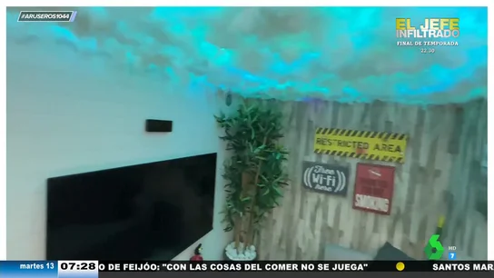 Así se construye este youtuber un mini búnker que vale más para ligar que para protegerse: "Vas a Coca-Cola por persona" Así se construye este youtuber un mini búnker que vale más para ligar que para protegerse: "Vas a Coca-Cola por persona"