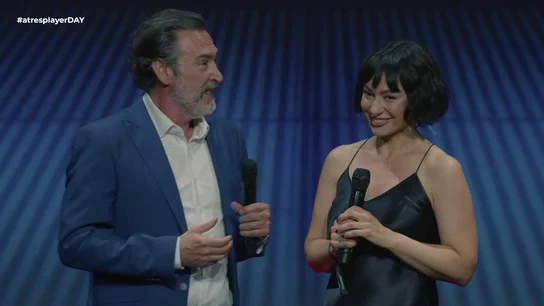 Natalia Verbeke y Ginés García-Millán nos hablan de su nueva serie 'Una vida menos en Canarias'. Natalia Verbeke y Ginés García-Millán nos hablan de su nueva serie 'Una vida menos en Canarias'.