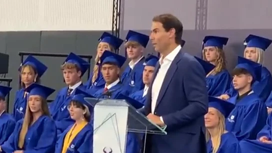 El consejo de vida de Rafa Nadal a sus alumnos: "Daos oportunidades" El consejo de vida de Rafa Nadal a sus alumnos: "Daos oportunidades"