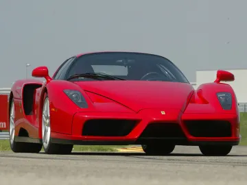El Ferrari Enzo de Fernando Alonso no encuentra comprador El Ferrari Enzo de Fernando Alonso no encuentra comprador