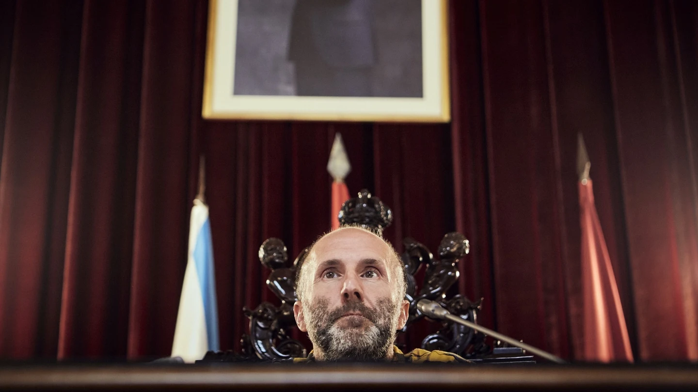 El PP se garantiza la Diputación de Ourense con un acuerdo con Jácome, que retendrá el bastón de mando municipal El PP se garantiza la Diputación de Ourense con un acuerdo con Jácome, que retendrá el bastón de mando municipal