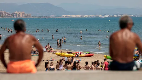 Las cremas solares, en verano y durante todo el año (y bien aplicada) Las cremas solares, en verano y durante todo el año (y bien aplicada)