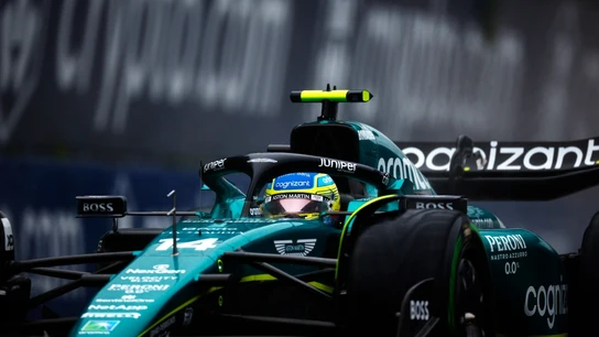 Fernando Alonso, en el Aston Martin Fernando Alonso, en el Aston Martin