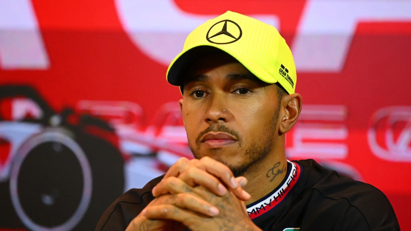 Lewis Hamilton, reflexivo Lewis Hamilton, reflexivo