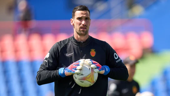 Sergio Rico despierta del coma 22 días después Sergio Rico despierta del coma 22 días después