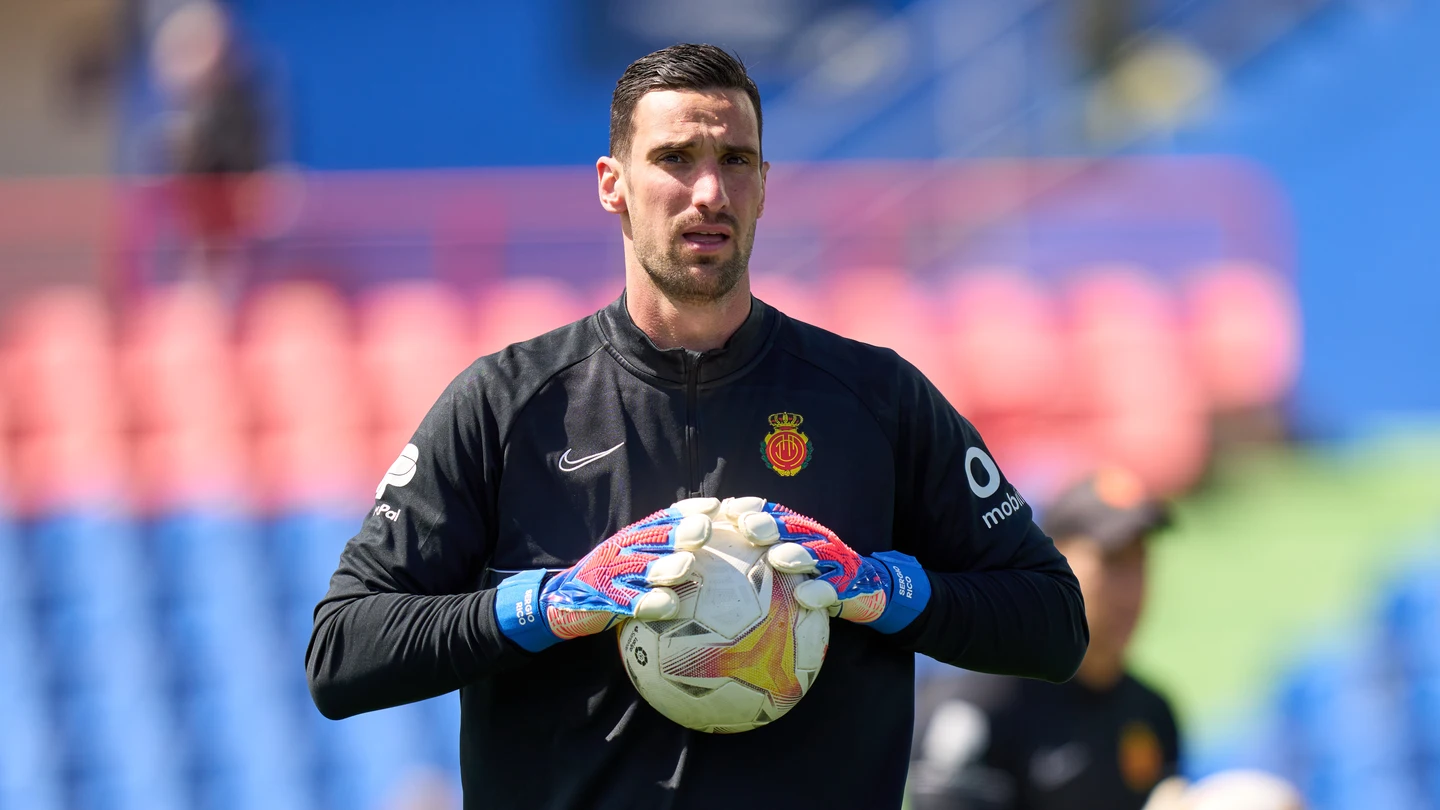 Sergio Rico despierta del coma 22 días después Sergio Rico despierta del coma 22 días después