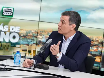 Pedro Sánchez durante la entrevista con Carlos Alsina