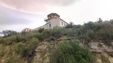 Aeródromo abandonado de de Cortijo Grande, en Turre (Almería) Aeródromo abandonado de de Cortijo Grande, en Turre (Almería)