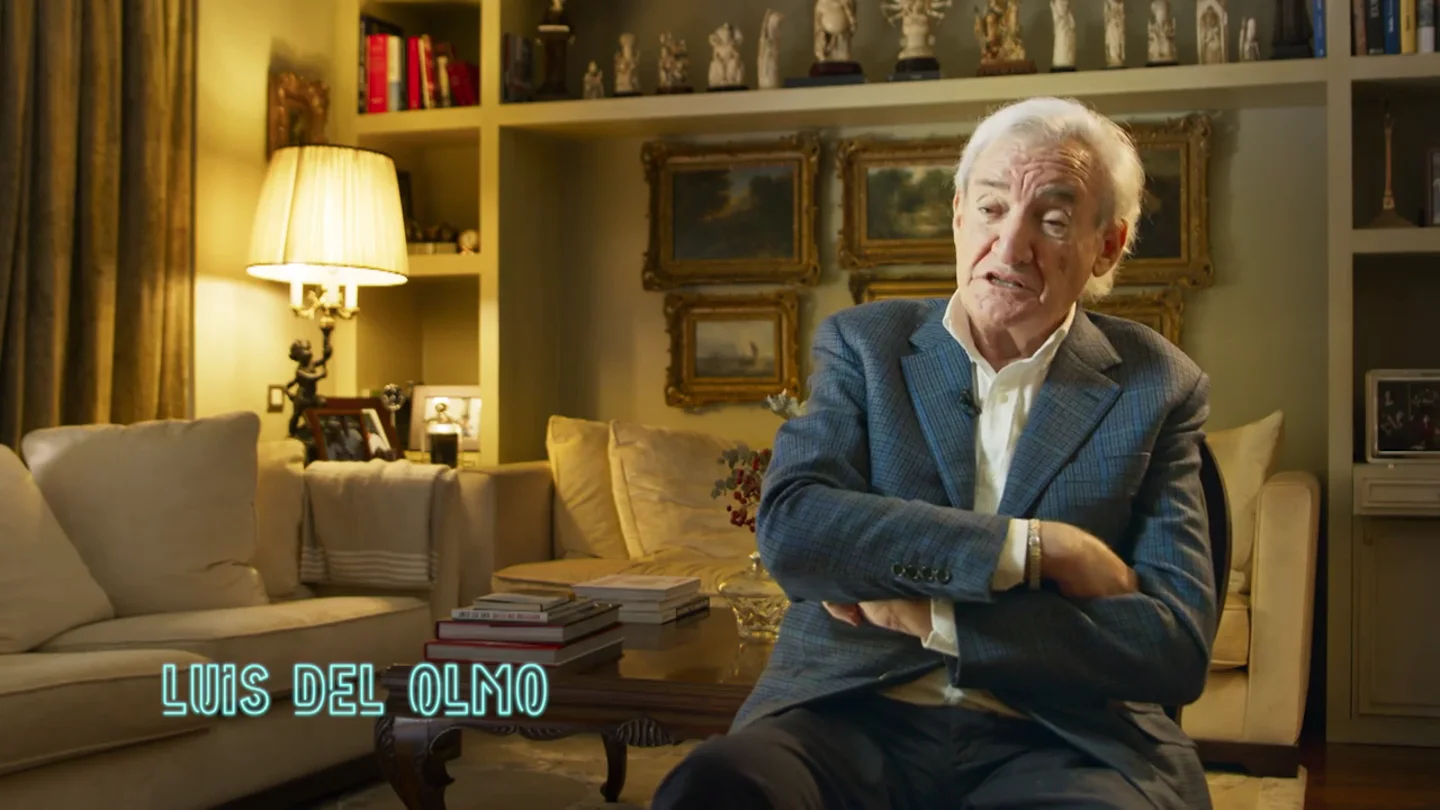 Luis del Olmo, del poder mundial de Julio Iglesias en líderes políticos: "Mandaba tanto como un ministro en aquel tiempo y en este" Luis del Olmo, del poder mundial de Julio Iglesias en líderes políticos: "Mandaba tanto como un ministro en aquel tiempo y en este"