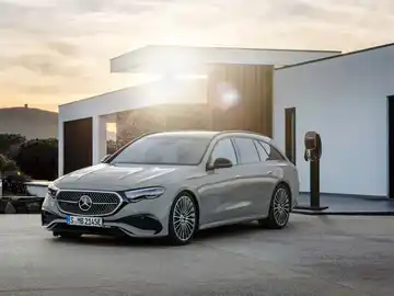 Un nuevo integrante de la familia: así es el nuevo Mercedes Clase E Estate Un nuevo integrante de la familia: así es el nuevo Mercedes Clase E Estate