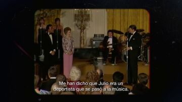 Julio Iglesias ha estado en la Casa Blanca más veces que cualquier presidente español: así conquistó a líderes mundiales y a sus mujeres