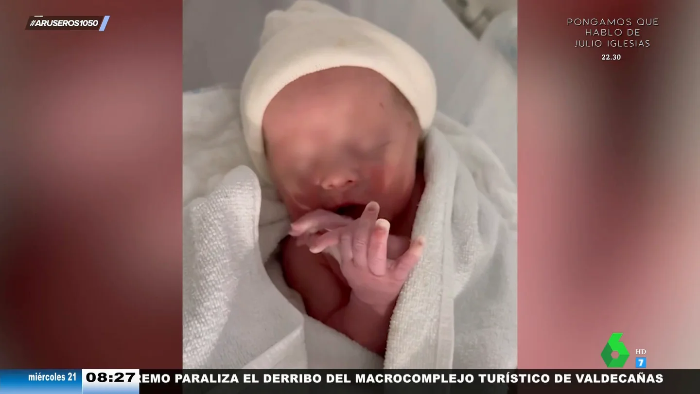 María Pombo presenta a su nueva hija, Vega, tras una cesárea complicada: "Duplicando el amor" María Pombo presenta a su nueva hija, Vega, tras una cesárea complicada: "Duplicando el amor"