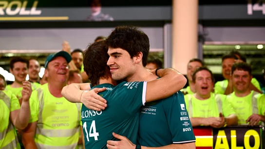 Lance Stroll y Fernando Alonso Lance Stroll y Fernando Alonso