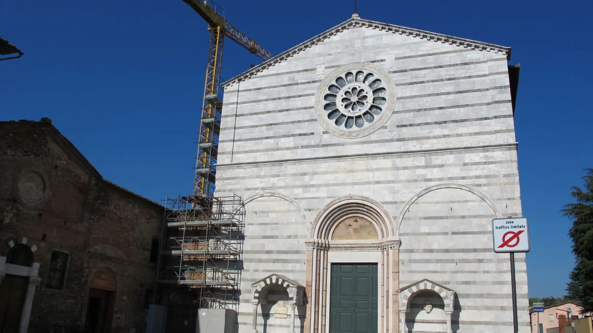 Iglesia San Francisco de Lucca: su curiosa historia y quién se encuentra enterrado allí