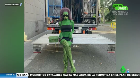 Estes Expósito publica sus fotos más impactantes: así se convierte en una marciana Estes Expósito publica sus fotos más impactantes: así se convierte en una marciana
