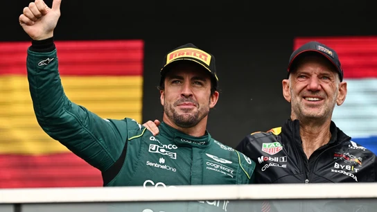 Fernando Alonso, con Adrian Newey Fernando Alonso, con Adrian Newey