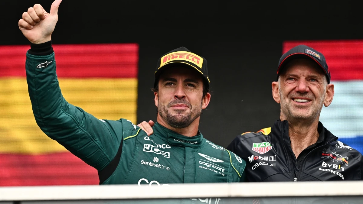 Fernando Alonso, con Adrian Newey