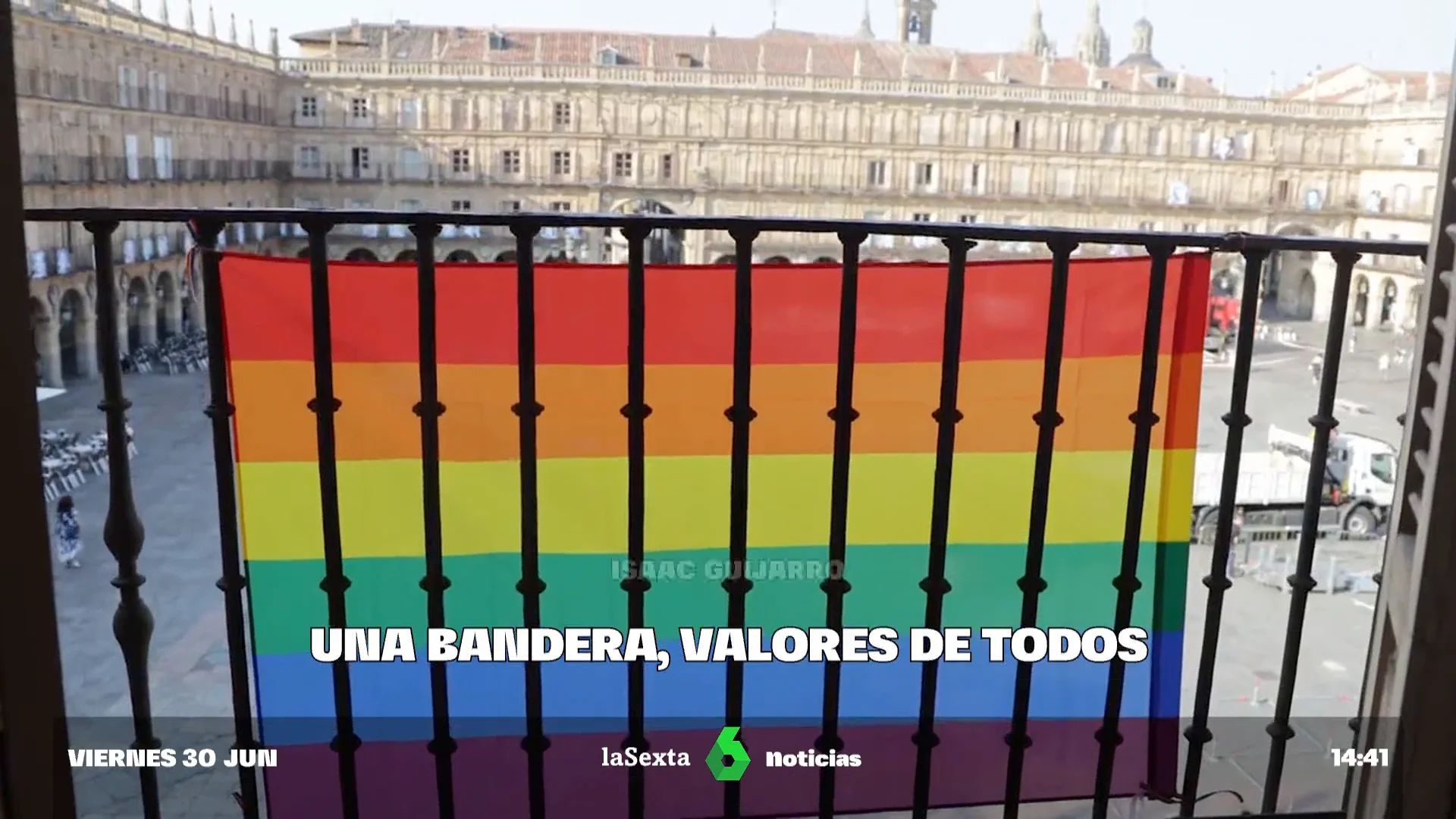 Por qué la cruzada de Vox contra la bandera arcoíris es también contra 'todos': "Defiende derechos constitucionales como la igualdad"