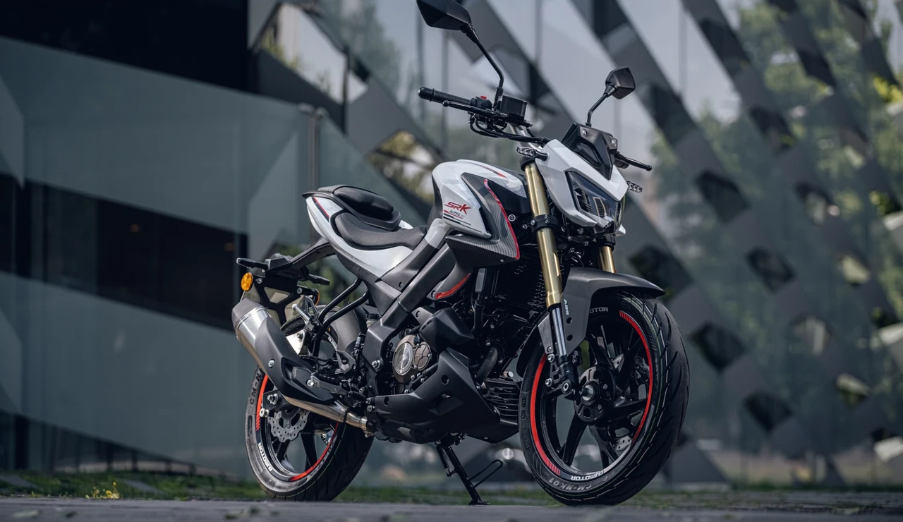 Es china, pero probablemente sea la moto “naked” de 125 cc con la mejor relación entre precio y equipamiento