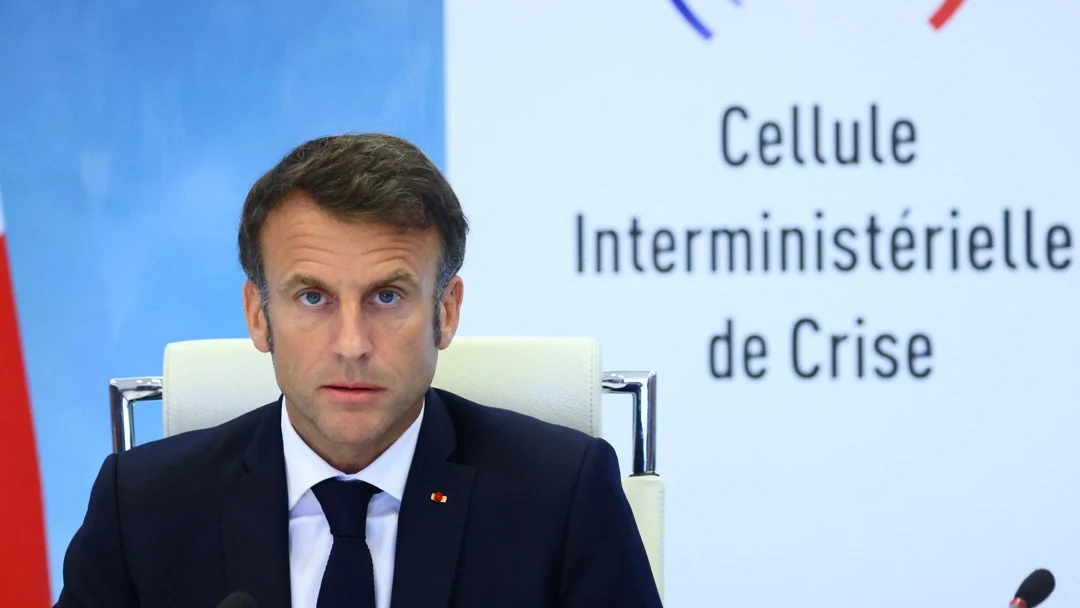 Macron pide "responsabilidad a los padres" tras los disturbios por la muerte de un joven a manos de la Policía