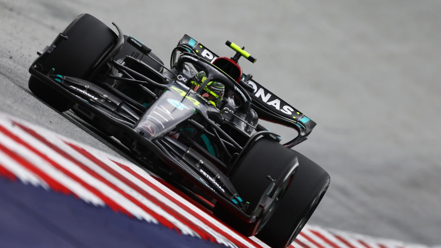 Lewis Hamilton, con el Mercedes Lewis Hamilton, con el Mercedes