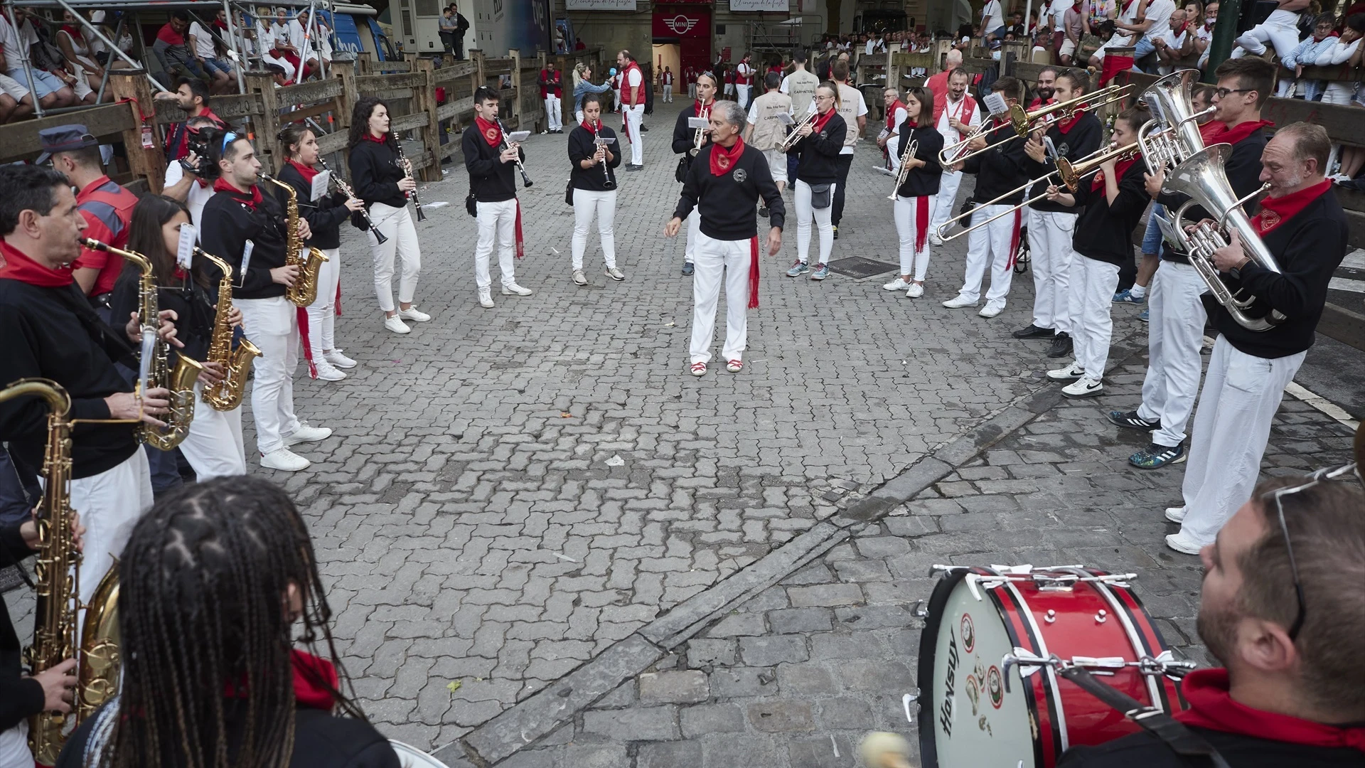 Los cánticos que debes conocer si vas a ir a San Fermín.