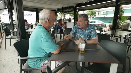 La reacción del cocinero de un catering ilegal de bodas cuando Chicote le pilla 'in fraganti': "Con dos cojones y un palito" La reacción del cocinero de un catering ilegal de bodas cuando Chicote le pilla 'in fraganti': "Con dos cojones y un palito"
