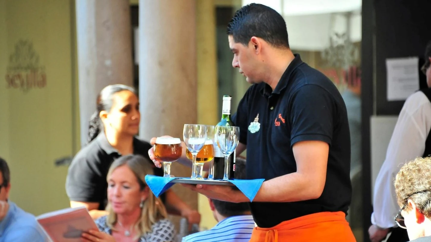 Servicios tiró del descenso del paro en Ciudad Real Servicios tiró del descenso del paro en Ciudad Real