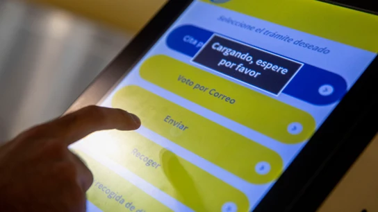 Vista de la plataforma de Correos para pedir turno en una oficina postal, con la opción del voto por correo Vista de la plataforma de Correos para pedir turno en una oficina postal, con la opción del voto por correo