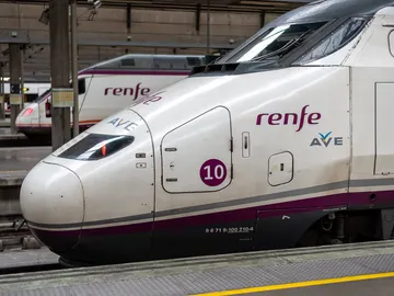 Trenes AVE de Renfe. Trenes AVE de Renfe.