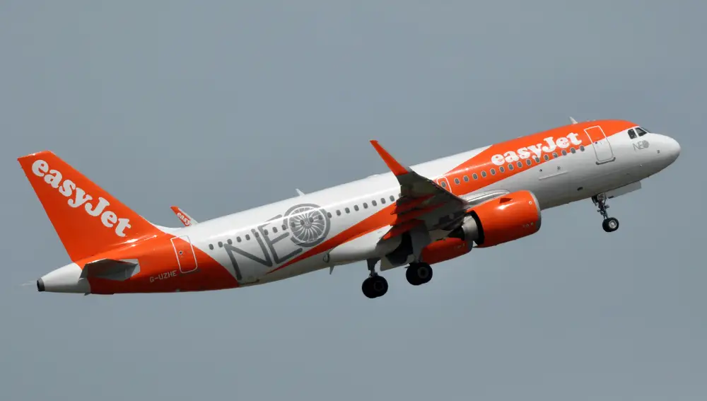 Imagen de archivo de un avión de la compañía EasyJet Imagen de archivo de un avión de la compañía EasyJet