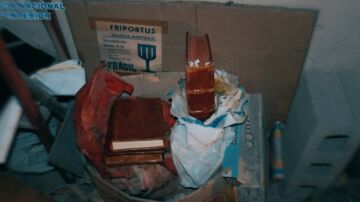 Así encontraron el Códice Calixtino un año después del robo: enterrado en pienso en un garaje del electricista de la Catedral