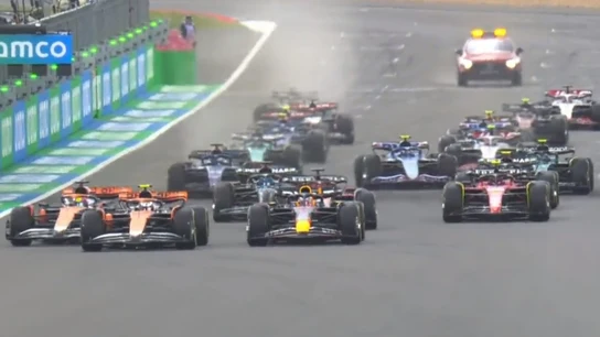 La salida del GP de Gran Bretaña La salida del GP de Gran Bretaña