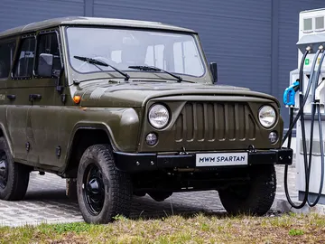 Este todoterreno puro tiene motor eléctrico y ya está a la venta en España Este todoterreno puro tiene motor eléctrico y ya está a la venta en España