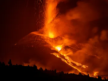 Las impactantes imágenes de la erupción de un volcán en Islandia Las impactantes imágenes de la erupción de un volcán en Islandia