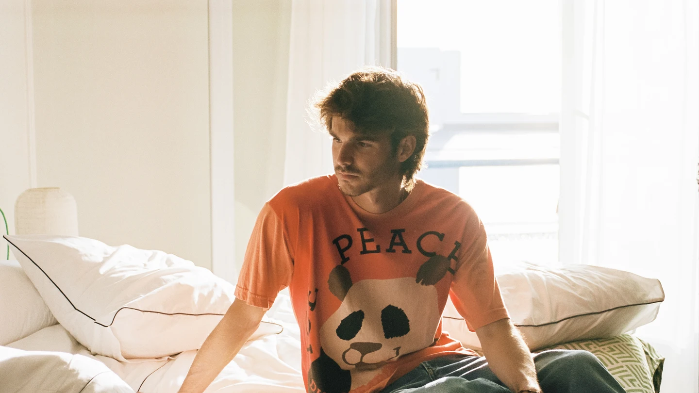 David (Álvaro Mel) es un romántico idealista en 'Un cuento perfecto'. David (Álvaro Mel) es un romántico idealista en 'Un cuento perfecto'.