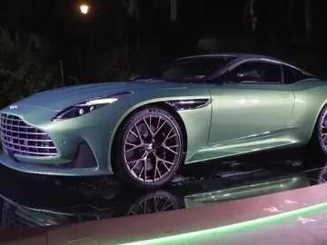 ACTUALIDAD EN BREVE: Ferrari SF90 XX, Aston Martin DB12, Renault Clio y más CC ACTUALIDAD EN BREVE: Ferrari SF90 XX, Aston Martin DB12, Renault Clio y más CC